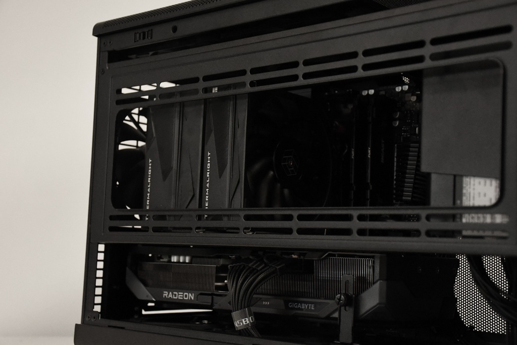 VRCPC | RavenWood | AMD Ryzen 7 7800X3D | AMD RX 9070 XT 16GB | 32GB DDR5 | 2TB NVMe SSD | 3-Year Warranty